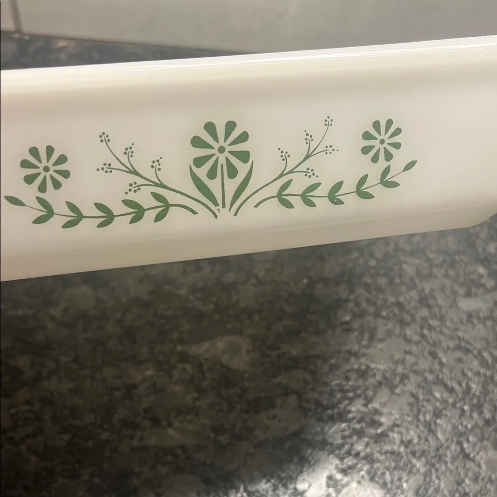 Vintage Glassbake 8x8 Daisy or Primrose pattern Baking Dish. Brownies!